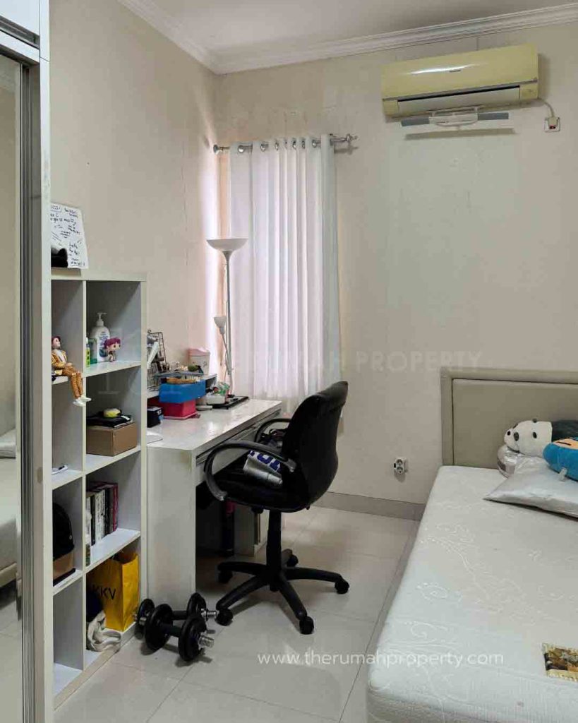 Dijual-Rumah-The-Royal-Residence-Pulogebang-Jaktim-Komplek-Elit-Jalan-Lebar-11