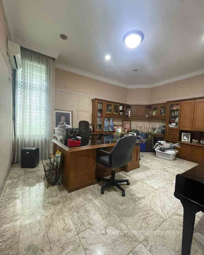 Dijual-Rumah-di-Jalan-Denpasar-Raya-Mega-Kuningan-Hitung-Tanah-Harga-Dekat-NJOP-8