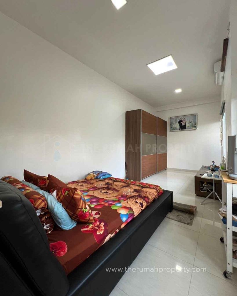 Dijual-Rumah-di-Perumahan-Modern-Hills-Pondok-Cabe-Jalan-Komplek-Lebar-9