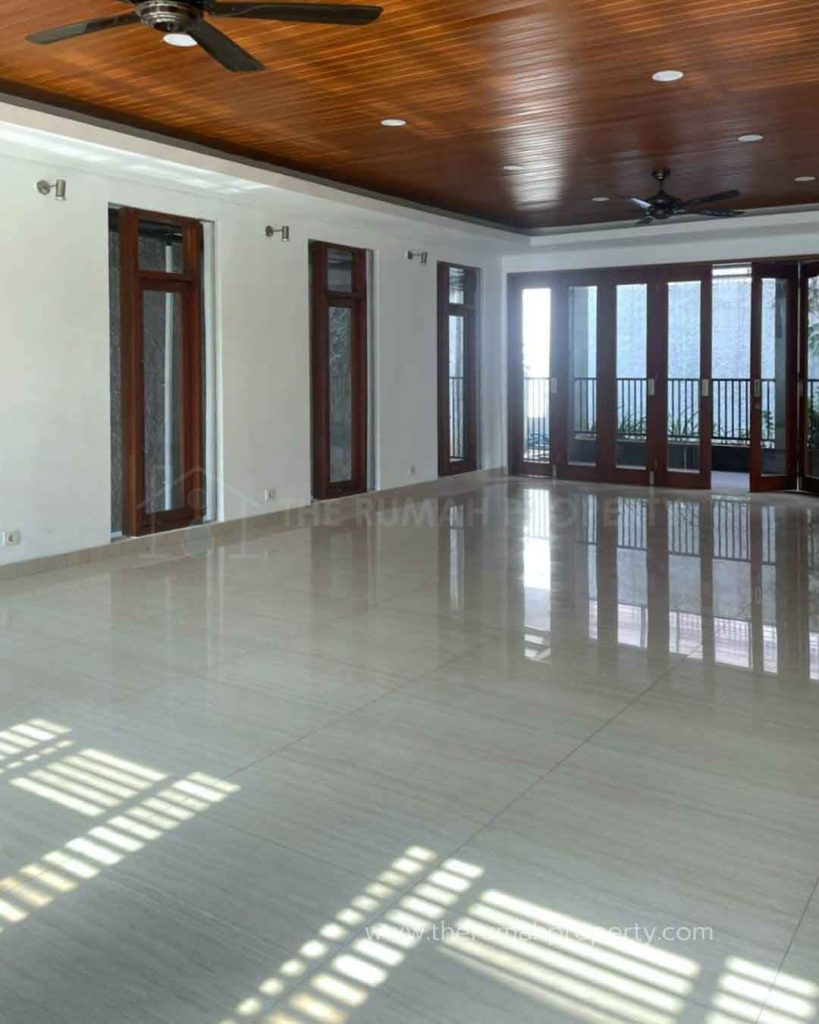 Disewakan-Rumah-di-Kebayoran-Baru-Jakarta-Selatan-Close-to-MRT-Blok-A-5