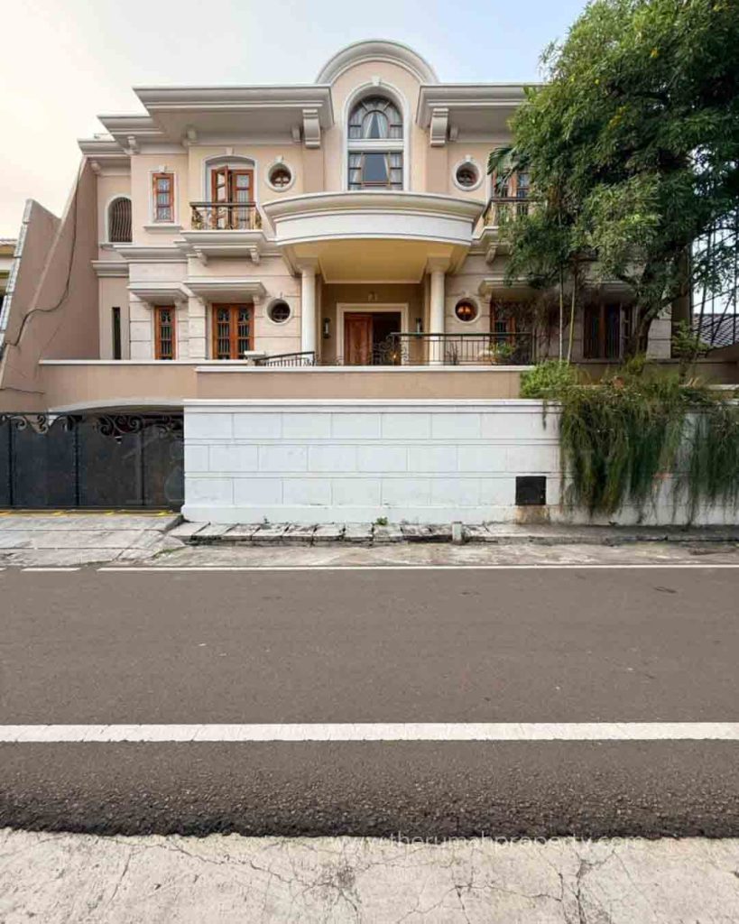 For-Sale-Luxury-House-Cempaka-Putih-Jakpus-Kusen-Kayu-High-Spec-Lantai-Full-Marmer-1