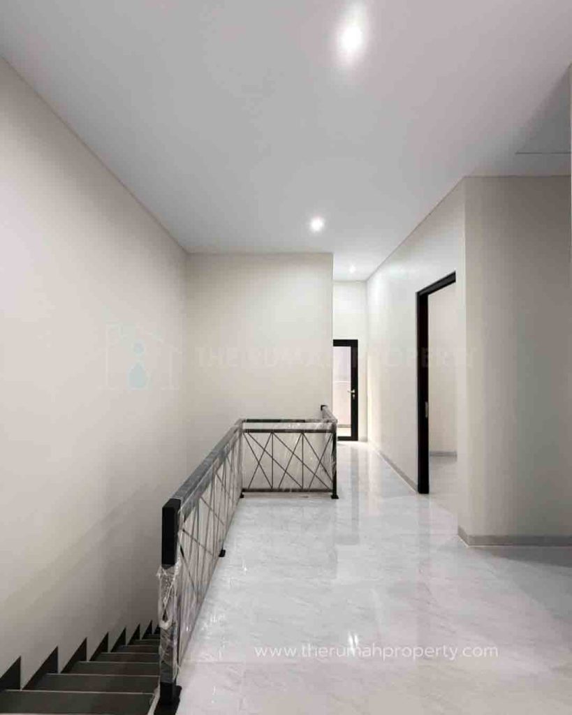 For-Sale-Rumah-Baru-Mezzanine-Dua-Setengah-Lantai-Dalam-Townhouse-Jagakarsa-Jaksel-6
