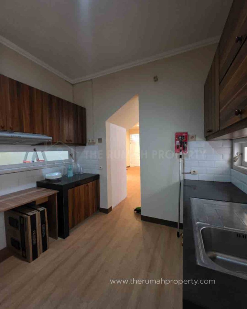 For-Sale-Rumah-Cocok-Untuk-Klinik-Caffe-Resto-Kantor-di-Cilandak-Jakarta-Selatan-7
