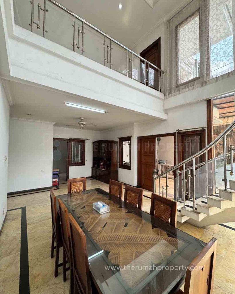 Jual-Cepat-Rumah-Dalam-Townhouse-Kebayoran-Lama-Dekat-Permata-Hijau-Jaksel-5