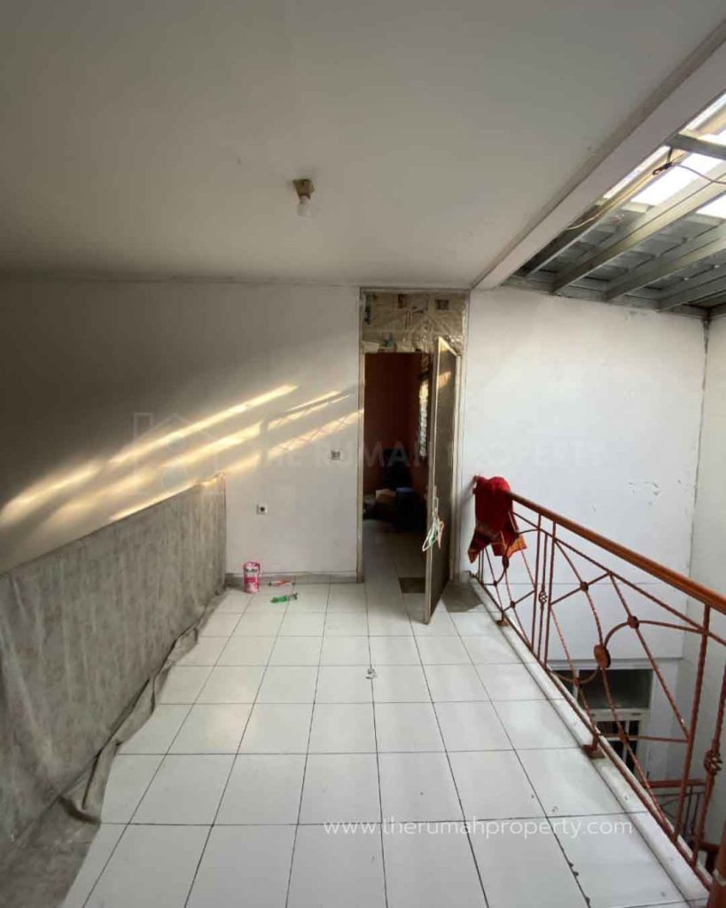 Jual-Rumah-1-Lantai-Siap-Huni-di-Taman-Galaxy-Bekasi-Akses-Tol-dan-Dekat-Mal-7