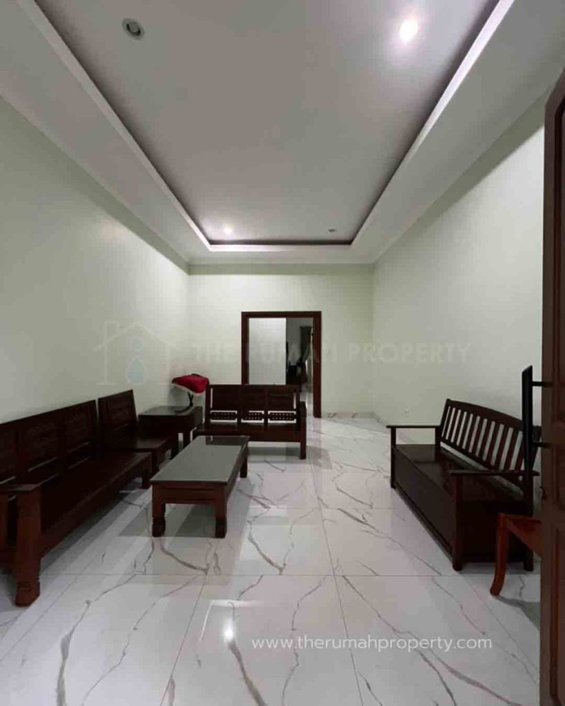 Jual-Rumah-Ada-Kolam-Renang-Dalam-Komplek-di-Pasar-Minggu-Jakarta-Selatan-Jalan-Lebar-4