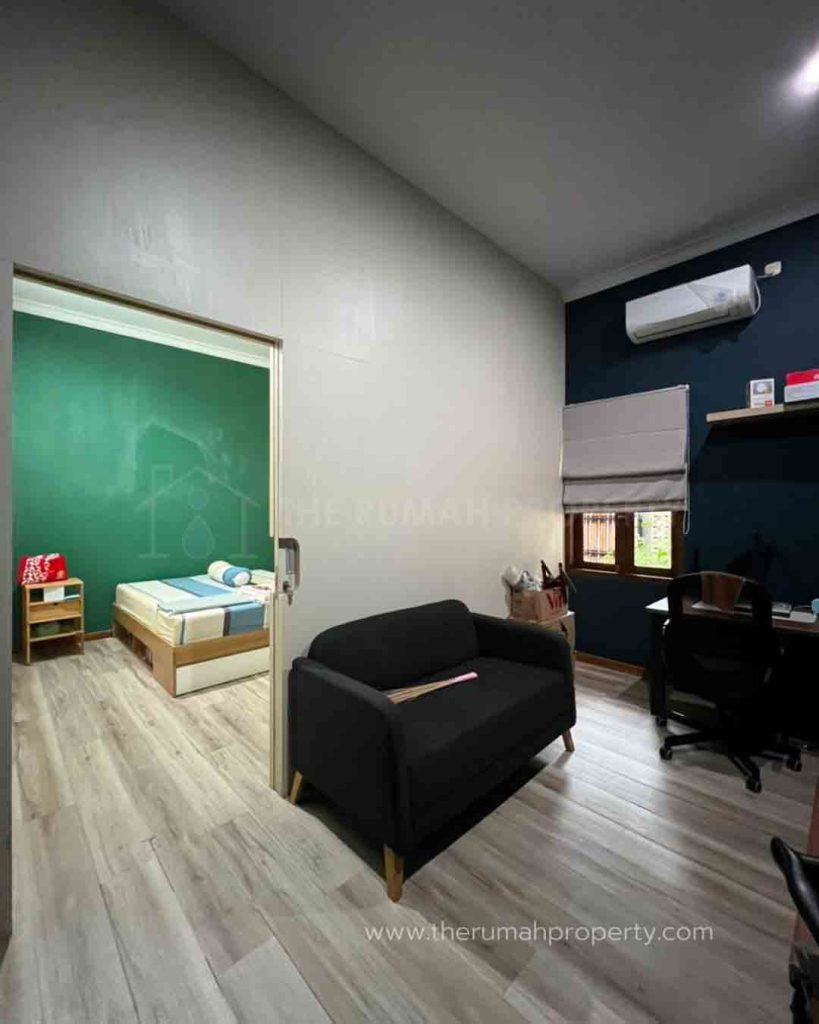 Jual-Rumah-Ada-Kolam-Renang-Dalam-Komplek-di-Pasar-Minggu-Jakarta-Selatan-Jalan-Lebar-8