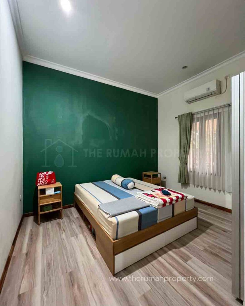 Jual-Rumah-Ada-Kolam-Renang-Dalam-Komplek-di-Pasar-Minggu-Jakarta-Selatan-Jalan-Lebar-9
