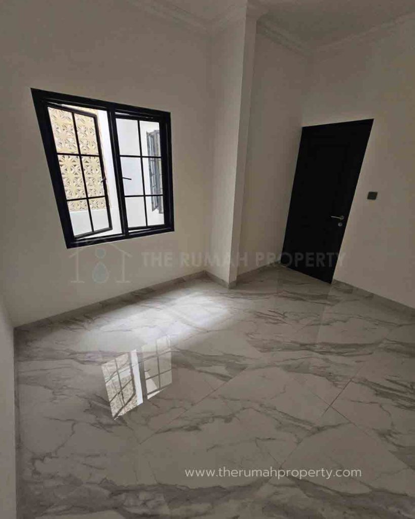 Jual-Rumah-Baru-3-Lantai-American-Classic-Veteran-Jakarta-Selatan-Dekat-ke-Tol-Veteran-8-1