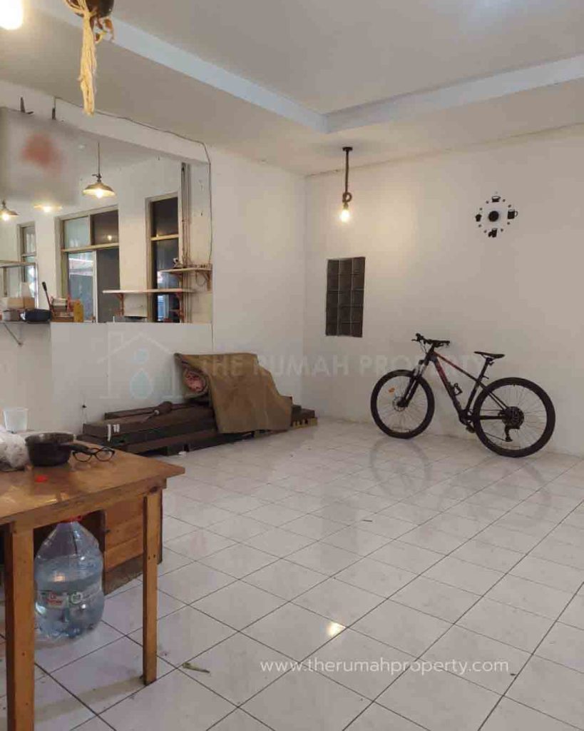 Jual-Rumah-Hitung-Tanah-Kebagusan-Jakarta-Selatan-Cocok-Untuk-Usaha-6