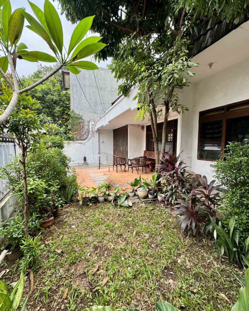 Jual-Rumah-Lama-1-Lantai-Cipete-Dekat-ke-Jalan-Raya-Abdul-Majid-Cipete-1