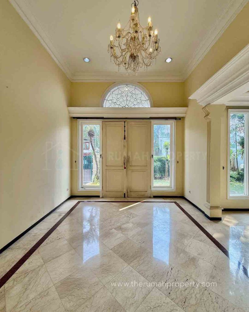Jual-Rumah-di-Pondok-Indah-Jakarta-Selatan-2-Lantai-Berportal-Private-Pool-3