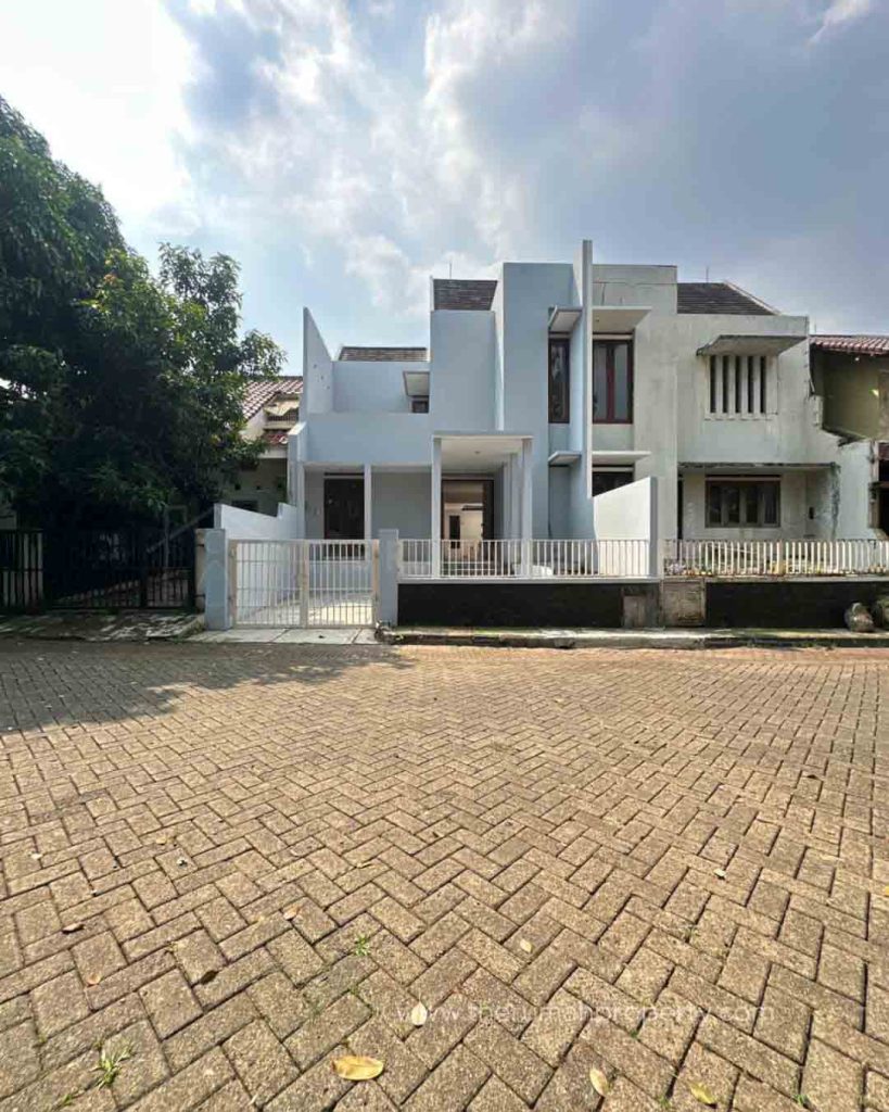 Rumah-2-Lantai-Minimalis-Dalam-Komplek-Cirendeu-Tangsel-1