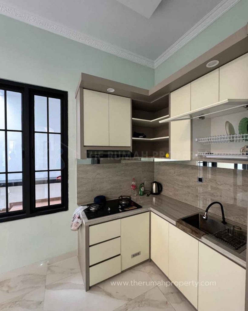 Rumah-Baru-Dijual-di-Jagakarsa-Jaksel-2-Lantai-3-Kamar-5