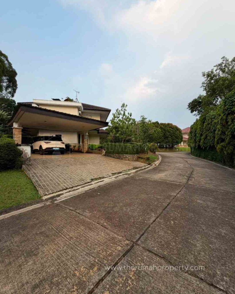 Rumah-Dalam-Komplek-Exclusive-Cilandak-One-Gate-Keamanan-24-Jam-Lingkungan-Asri-3