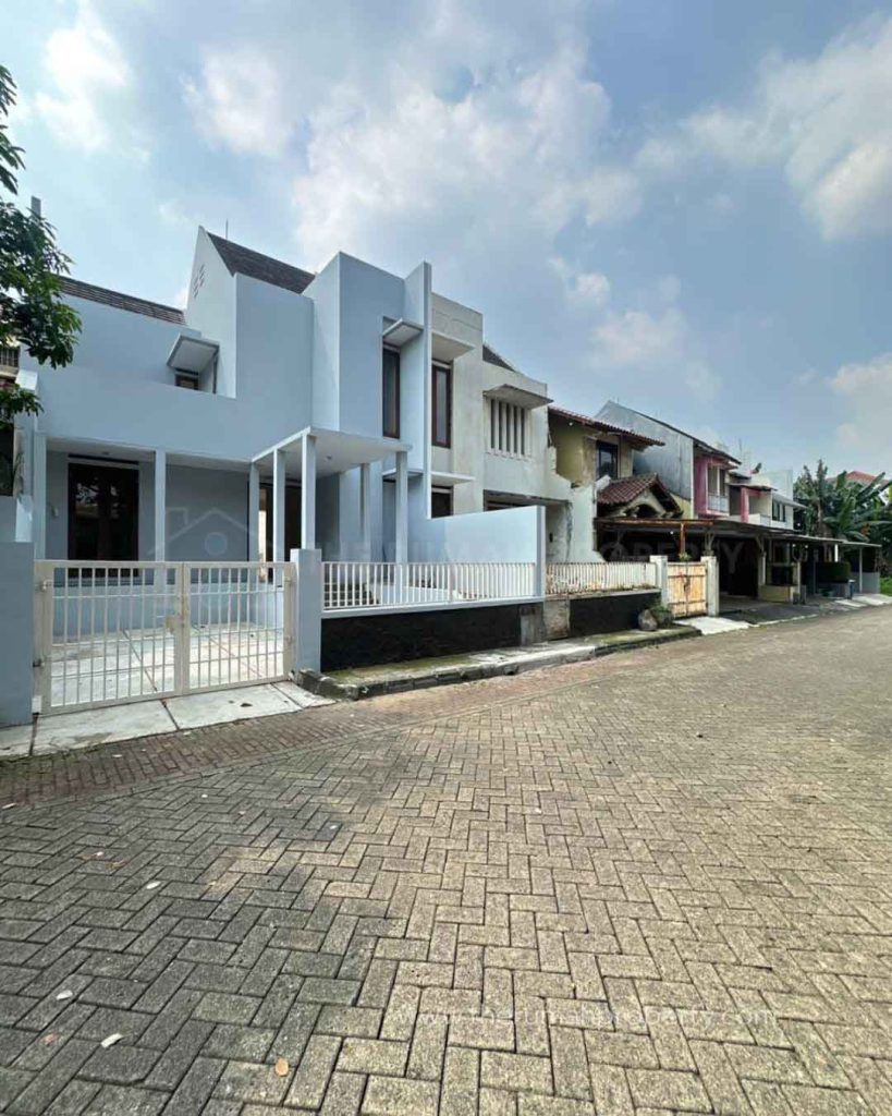 Rumah-Dijual-Cirendeu-Tangerang-Selatan-Akses-Mudah-ke-MRT-1