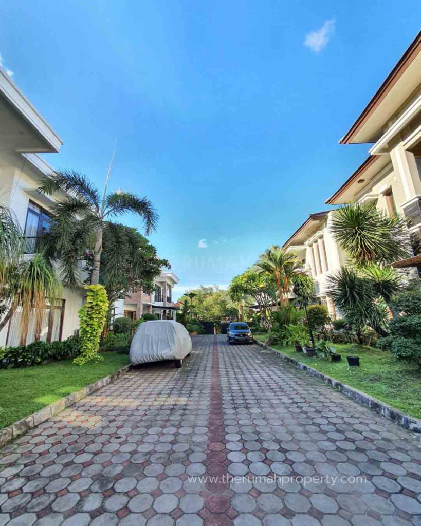 Rumah-Dijual-Dalam-Cluster-Duren-Tiga-Jaksel-Unit-Semi-Furnished-1