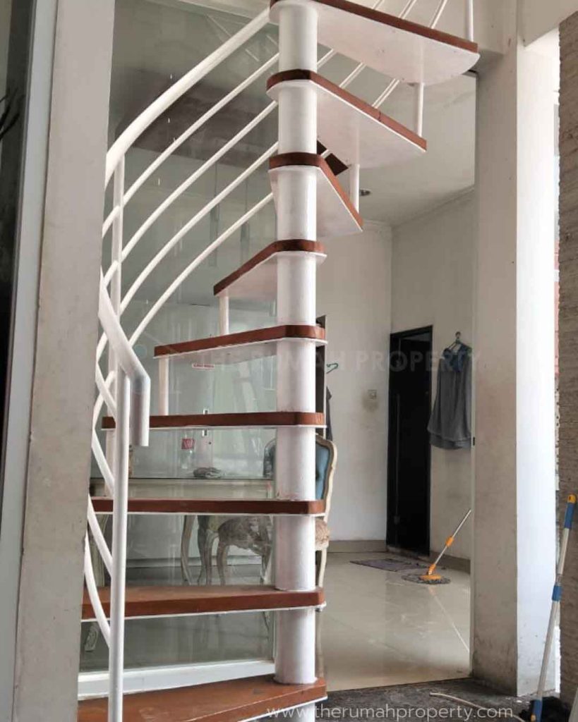 Rumah-Dijual-Dalam-Cluster-Jagakarsa-Jaksel-Full-Renovasi-7