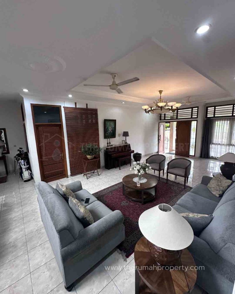 Rumah-Dijual-di-Bukit-Mas-Rempoa-Nuansa-Homey-dan-Asri-4