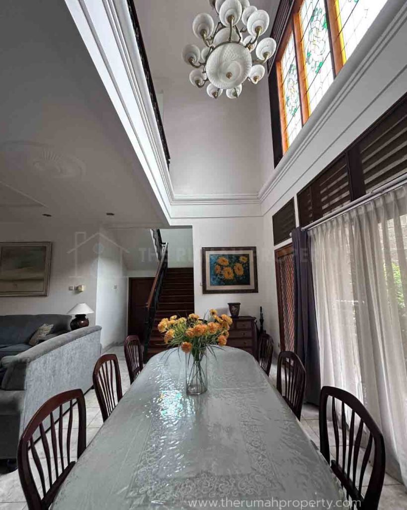 Rumah-Dijual-di-Bukit-Mas-Rempoa-Nuansa-Homey-dan-Asri-7