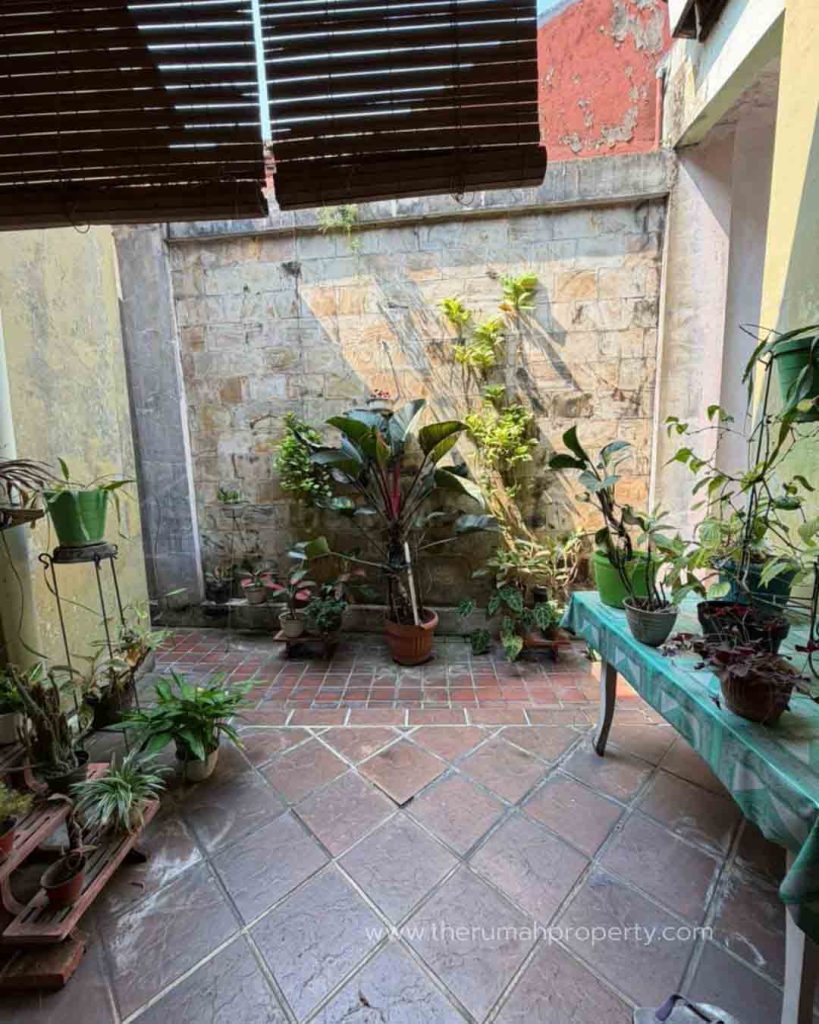 Rumah-Dijual-di-Ciniru-Kebayoran-Baru-Jakarta-Selatan-Dekat-ke-Senopati-2