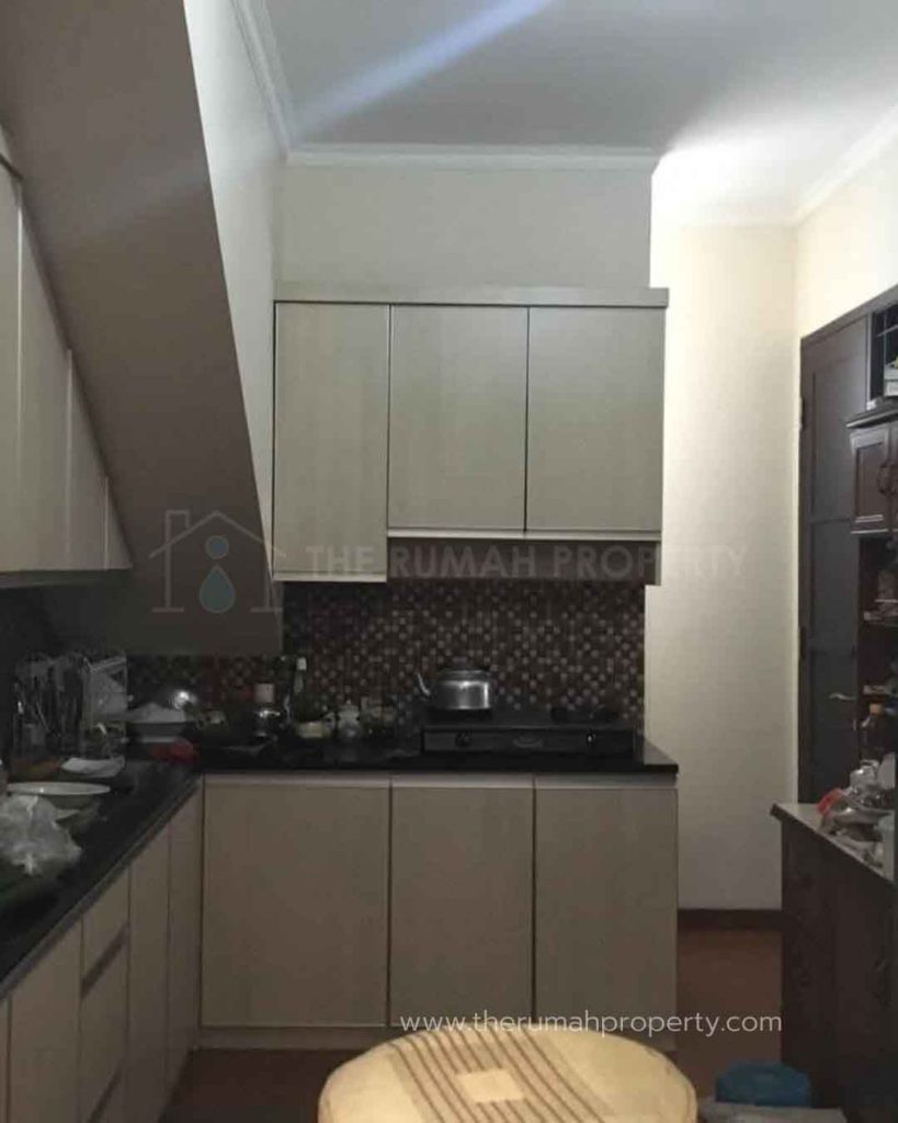Rumah-Hook-2-Lantai-Pejaten-Barat-Jaksel-7