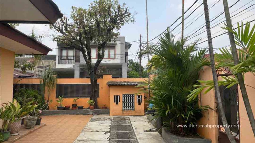 Rumah-Hook-Dijual-di-Petukangan-Jakarta-Selatan-Unit-Siap-Huni-4