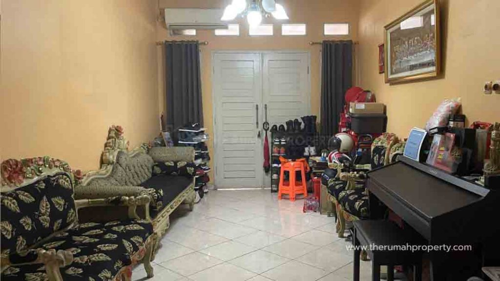 Rumah-Hook-Dijual-di-Petukangan-Jakarta-Selatan-Unit-Siap-Huni-6