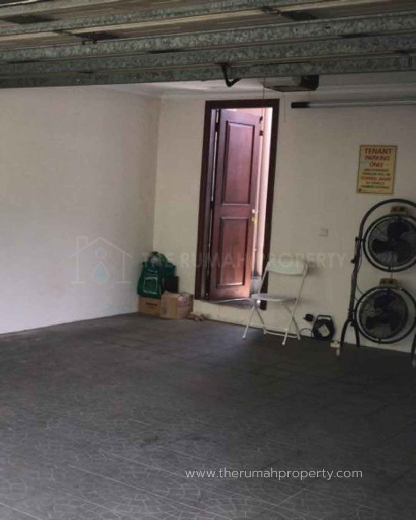 Rumah-Hook-Disewakan-di-Bumi-Karang-Indah-Lebak-Bulus-Jaksel-One-Gate-3