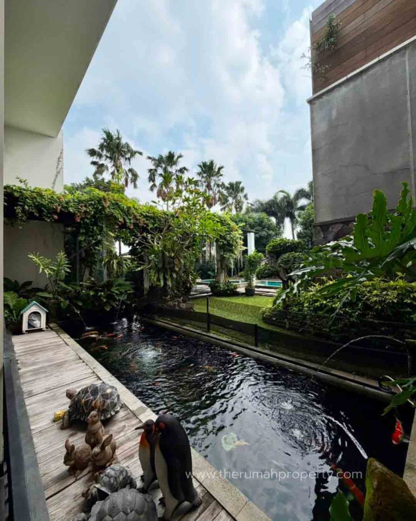 Rumah-Hook-Modern-Tropis-Kebayoran-Baru-High-Spec-Posisi-Hook-4