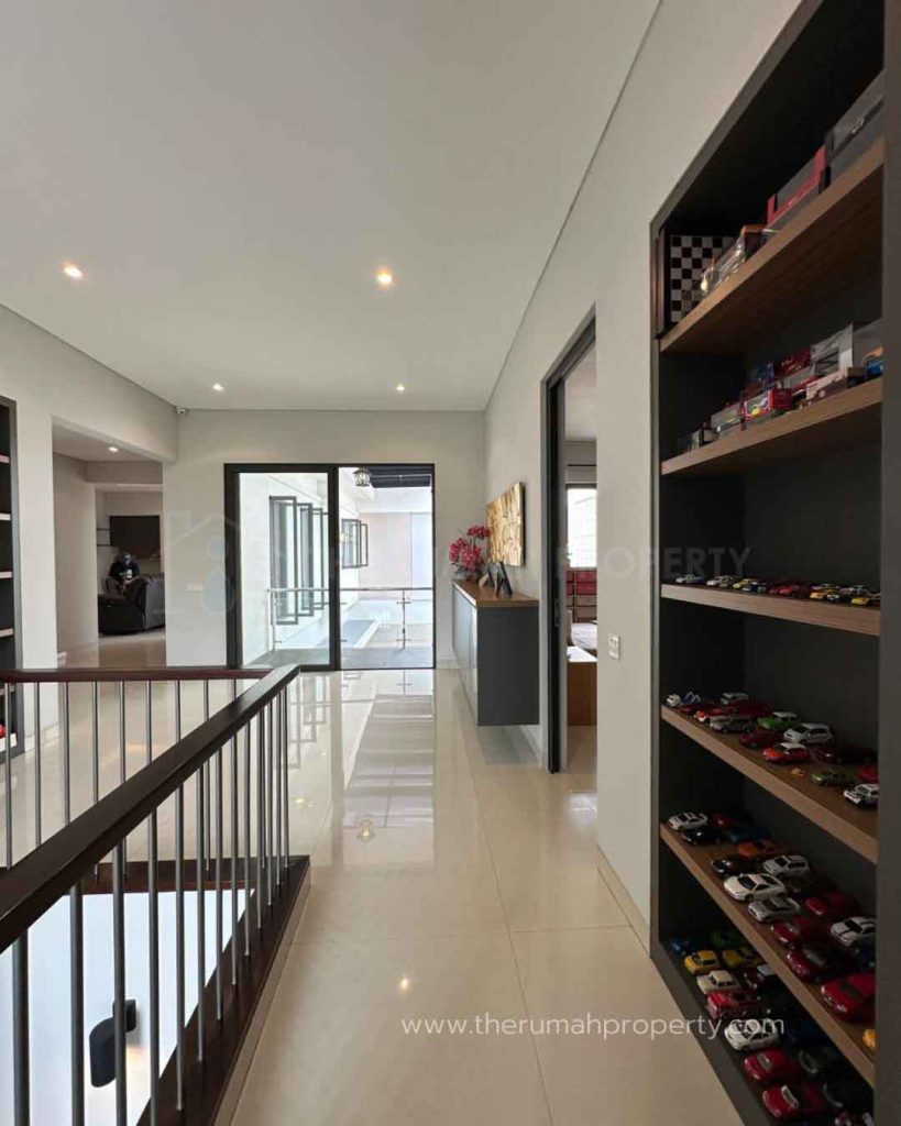 Rumah-Komplek-Elit-Perumahan-Mega-Kuningan-Jakarta-Selatan-7