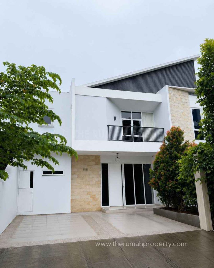 Rumah-Komplek-Fasilitas-Kolam-Renang-Pribadi-Jagakarsa-Jaksel-1