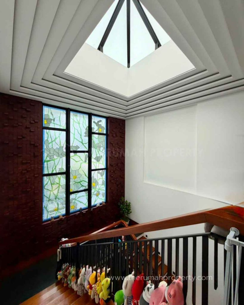 Rumah-Mewah-Dijual-di-Kebayoran-Baru-Jaksel-Spec-Premium-Ada-Pool-7