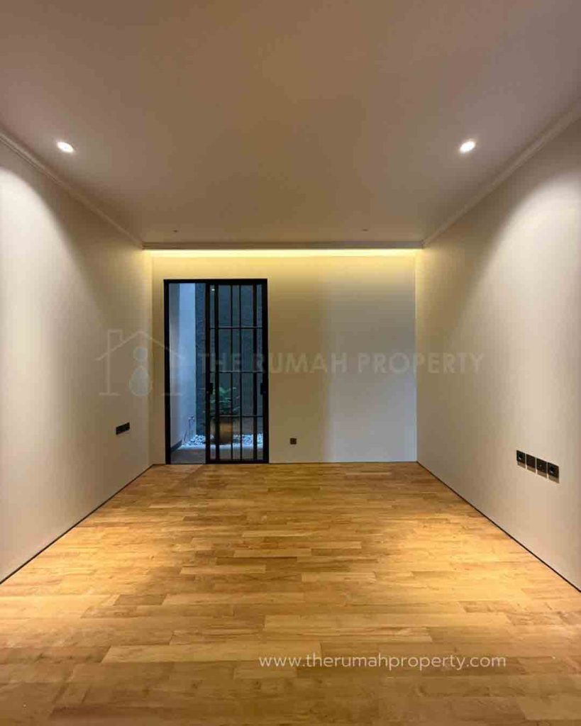 Rumah-Mewah-Kebayoran-Baru-Area-Senopati-4-Lantai-Ada-Kolam-renang-dan-Liftnya-5