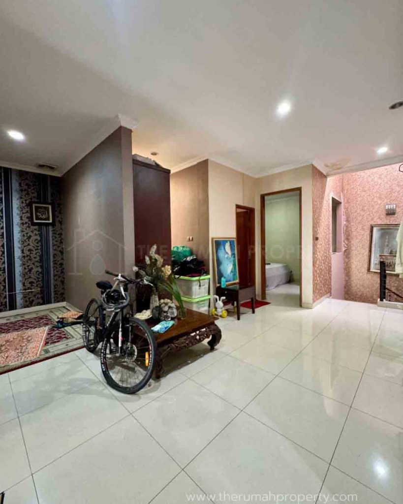 Rumah-Minimalis-Pondok-Indah-Dekat-ke-Pondok-Indah-Mal-6