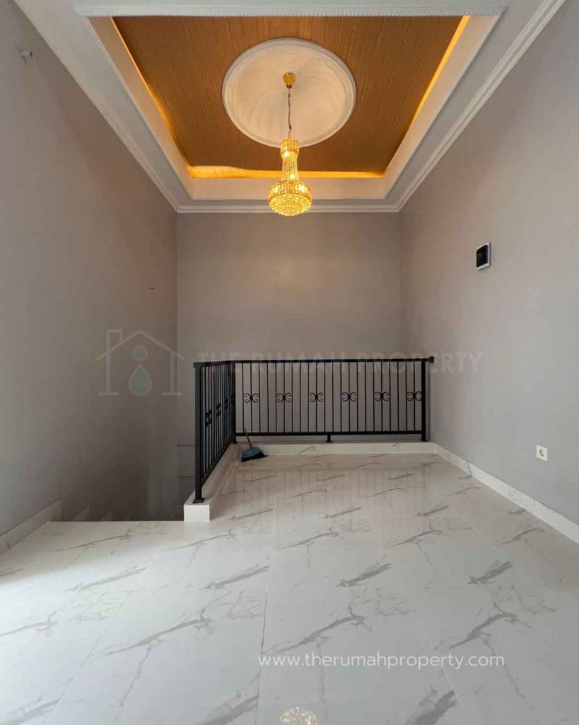 Rumah-Modern-Klasik-Pinggir-Jalan-Utama-Cinere-Depok-Ada-Kolam-Renang-Pribadi-7