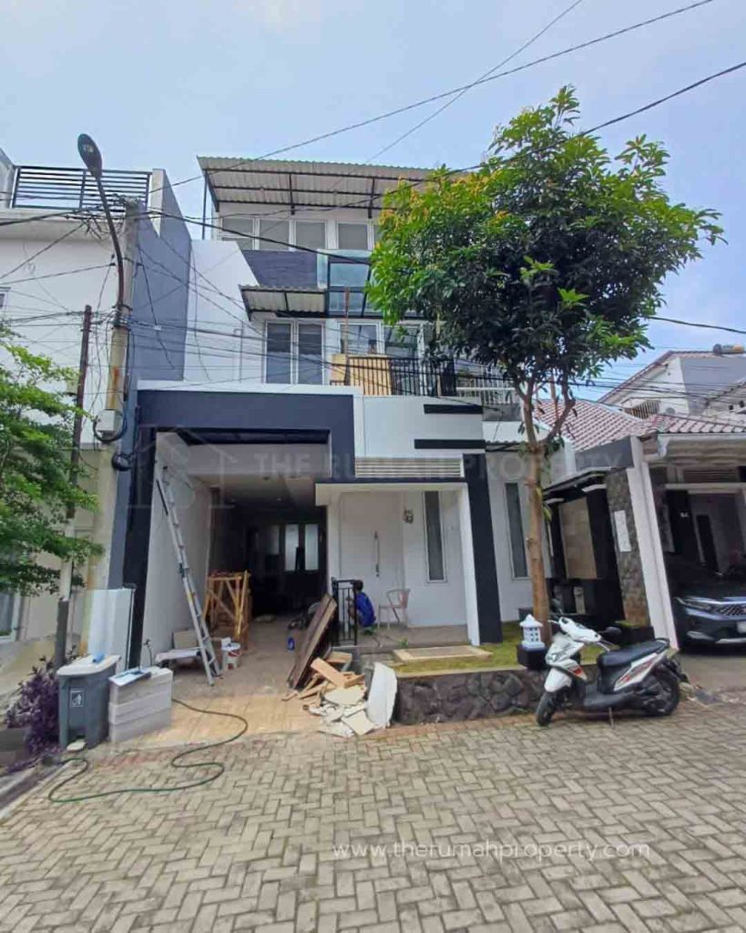 Rumah-Renovasi-Seperti-baru-Dalam-Cluster-di-Jagakarsa-1