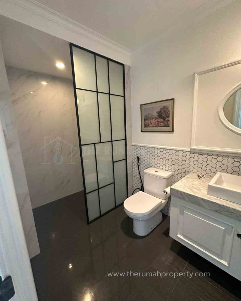 Sewa-Rumah-Full-Furnished-Pondok-Indah-Jakarta-Selatan-Private-Pool-9