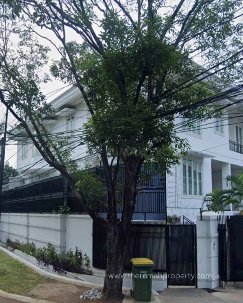 Sewa-Rumah-Patra-Kuningan-Lokasi-Premium-Elit-dan-Dekat-Pusat-Bisnis-4