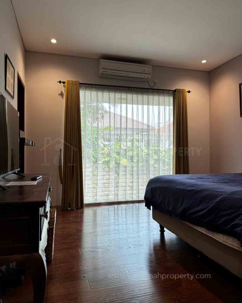 Townhouse-3-Lantai-Private-Pool-Lebak-Bulus-Dalam-Cluster-10
