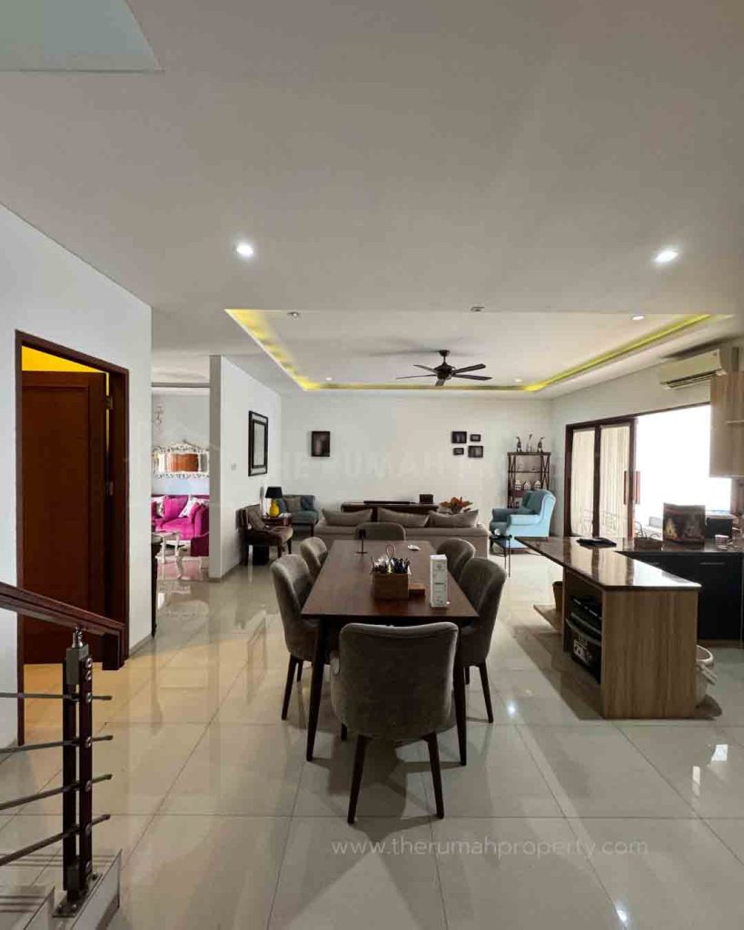 Townhouse-3-Lantai-Private-Pool-Lebak-Bulus-Dalam-Cluster-5
