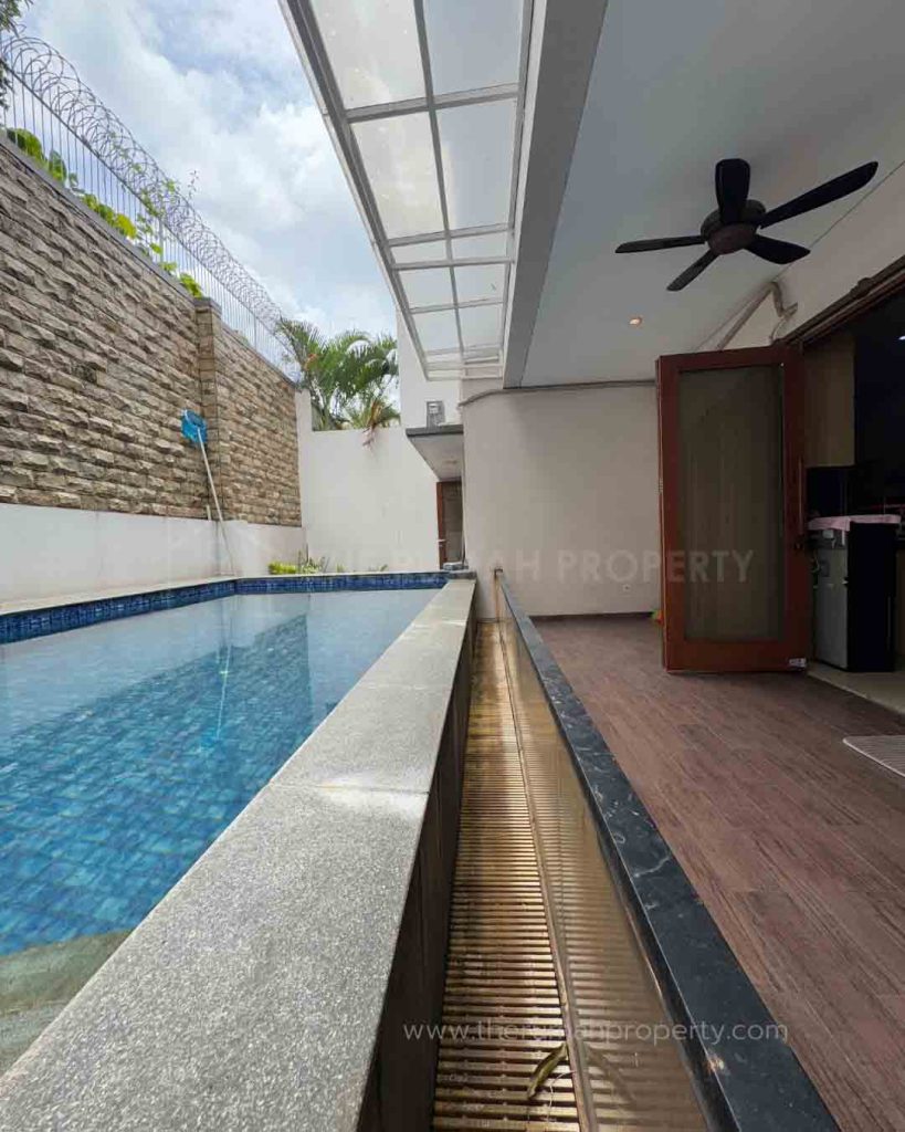 Townhouse-3-Lantai-Private-Pool-Lebak-Bulus-Dalam-Cluster-8
