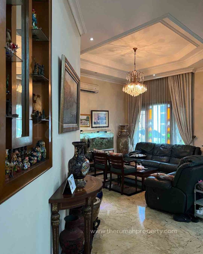 Townhouse-Bagus-Rapi-Private-Pool-Kebayoran-Lama-Dekat-ke-Permata-Hijau-dan-ke-Senayan-9