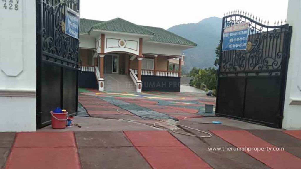 Villa-Dijual-di-Cipanas-Puncak-2