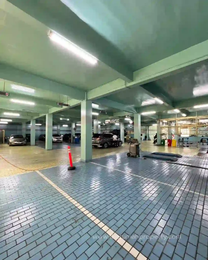 Jual Gedung di Pondok Indah Jakarta Selatan Bisa Untuk Kantor atau Showroom (4)