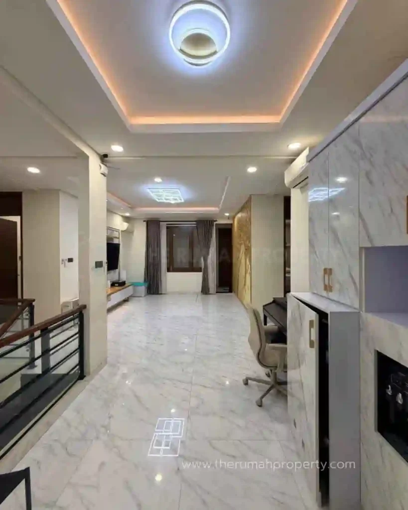 Rumah-Kebagusan-Dijual-Pinggir-Jalan-Raya-Terdiri-Dari-2-Rumah-8