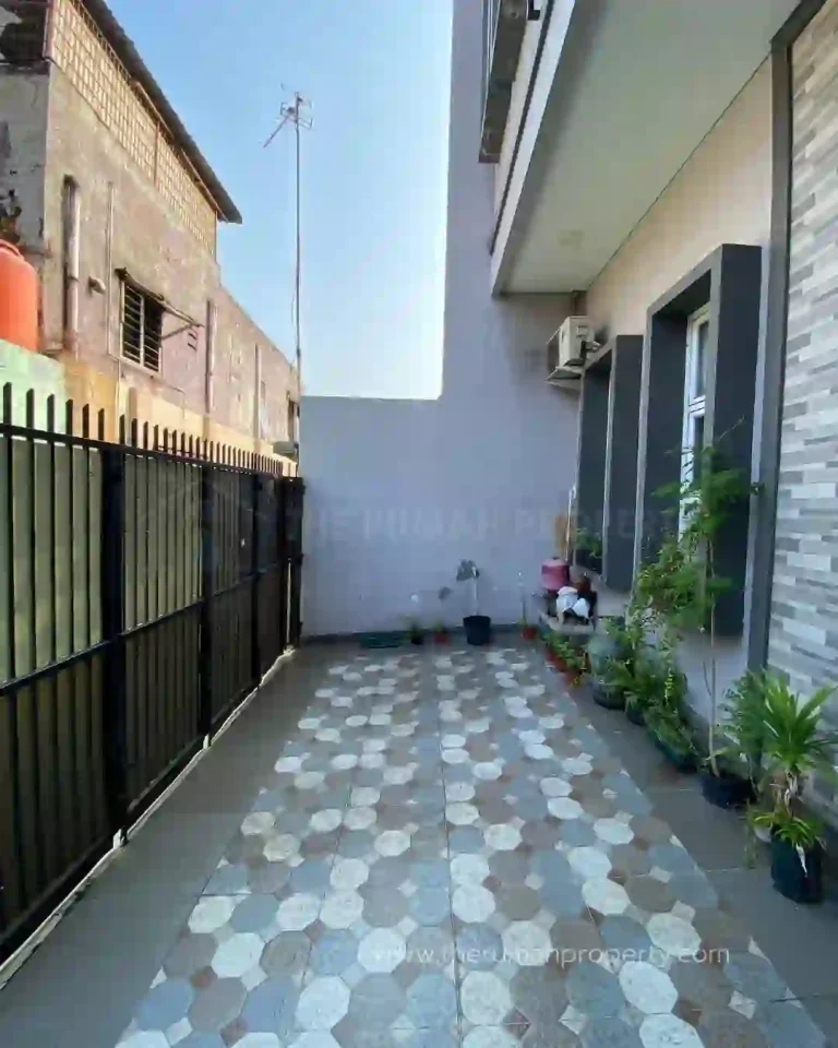 Rumah Siap Huni 2 Lantai Hadap Barat Tebet Akses Tol dan ke Stasiun (2)