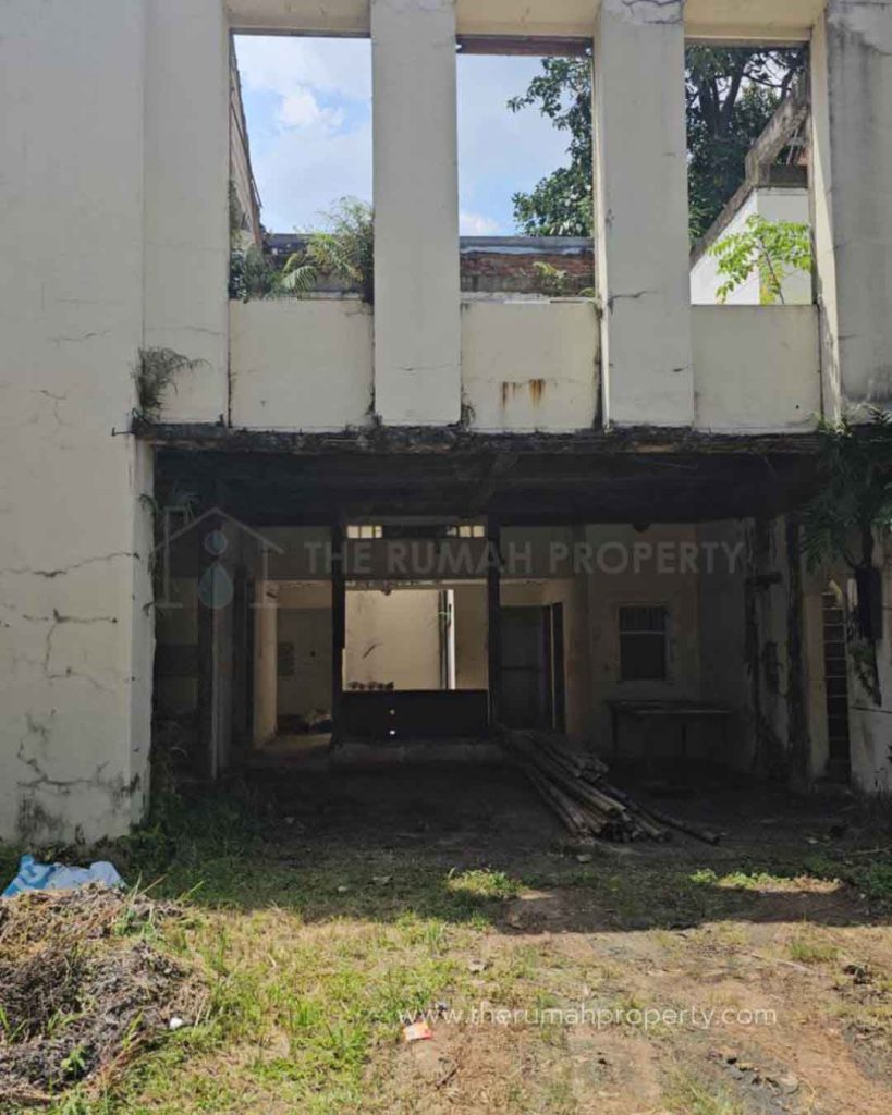 Rumah-Tua-Perlu-Bangun-Ulang-Hitung-Tanah-Kemang-Jaksel-Harga-Murah-Bawah-NJOP-3