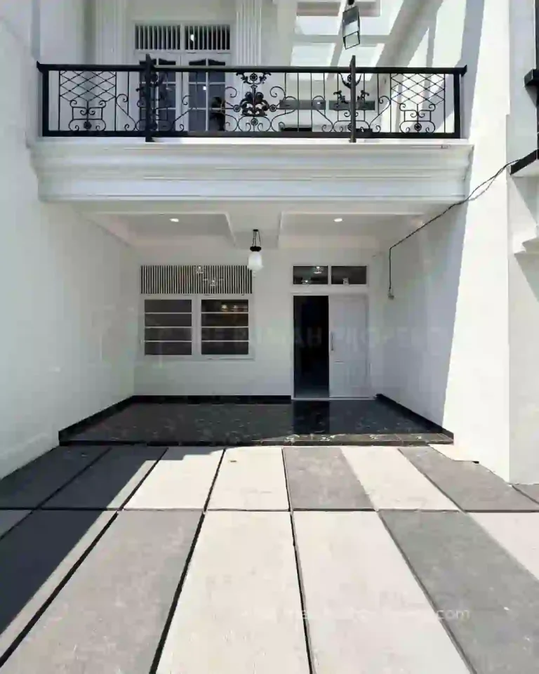 Jual Rumah Cinere Estate One Gate, Berportal dan Keamanan 24 Jam (2)
