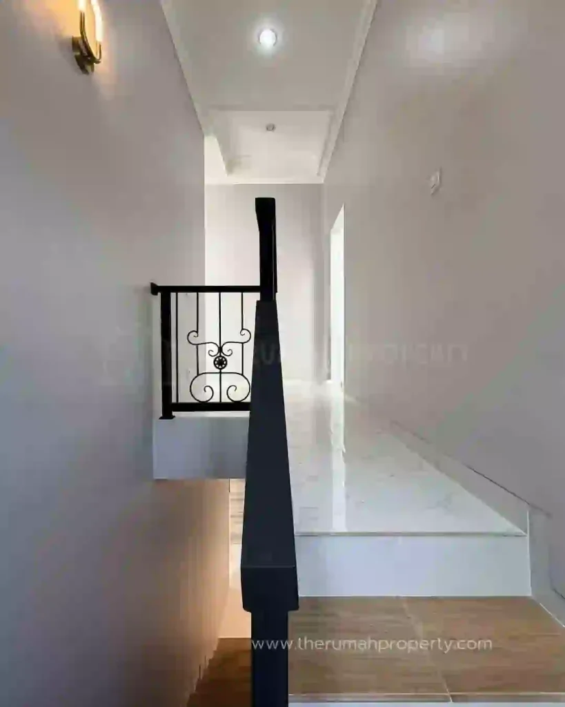Jual Rumah Cinere Estate One Gate, Berportal dan Keamanan 24 Jam (6)